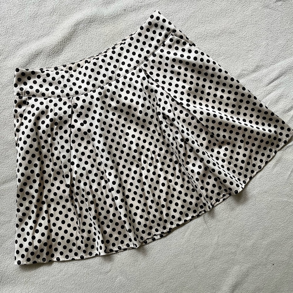 Forever 21 polka dot skirt size S